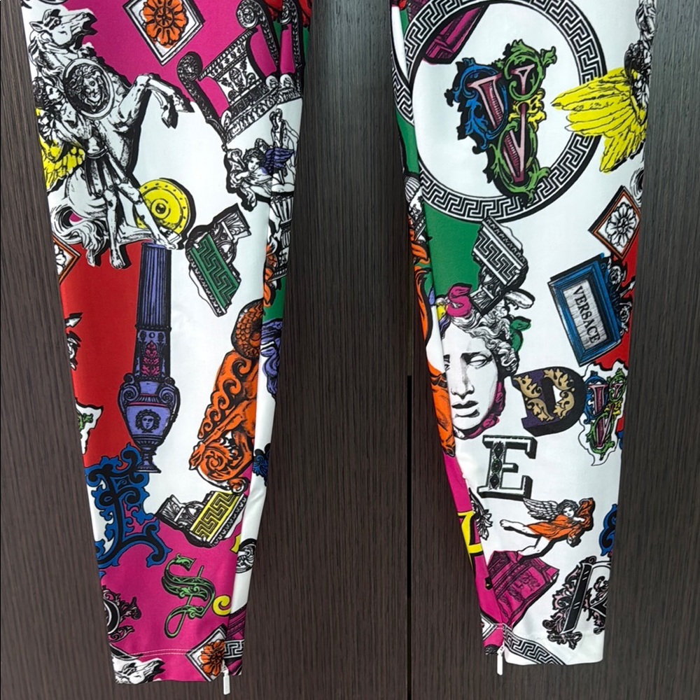 Versace Colorful Artistic Leggings Mint Condition size 40 - Picture 11 of 17